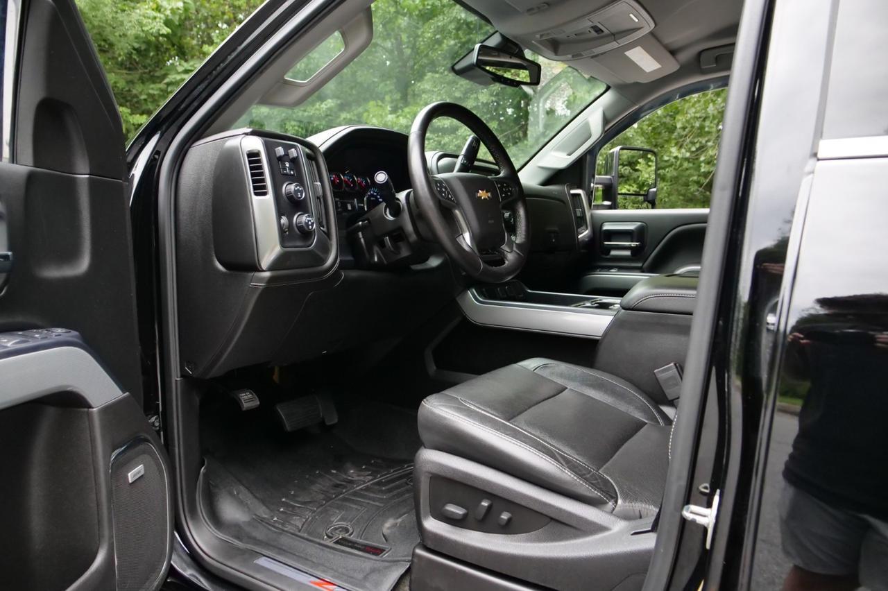 2018 Chevrolet Silverado 3500HD LTZ 4X4 / Duramax Turbo Diesel / Z71 PKG! Lincolnton NC