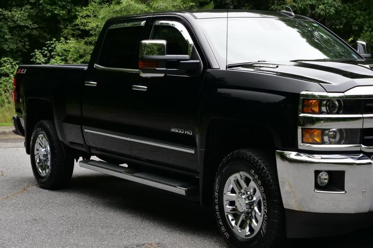 2018 Chevrolet Silverado 3500HD LTZ 4X4 / Duramax Turbo Diesel / Z71 PKG! Lincolnton NC