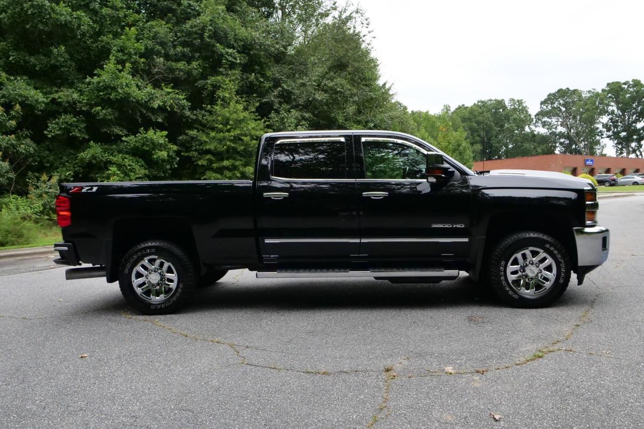 2018 Chevrolet Silverado 3500HD LTZ 4X4 / Duramax Turbo Diesel / Z71 PKG! Lincolnton NC