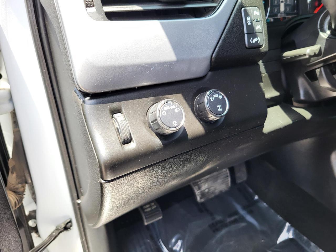 2018 Chevrolet Suburban 4WD 4dr 1500 LT Beeville TX