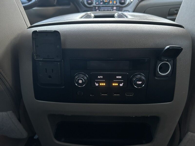 2018 Chevrolet Suburban LT - FROM CALIFORNIA - SPOTLESS FRAME Whitinsville MA