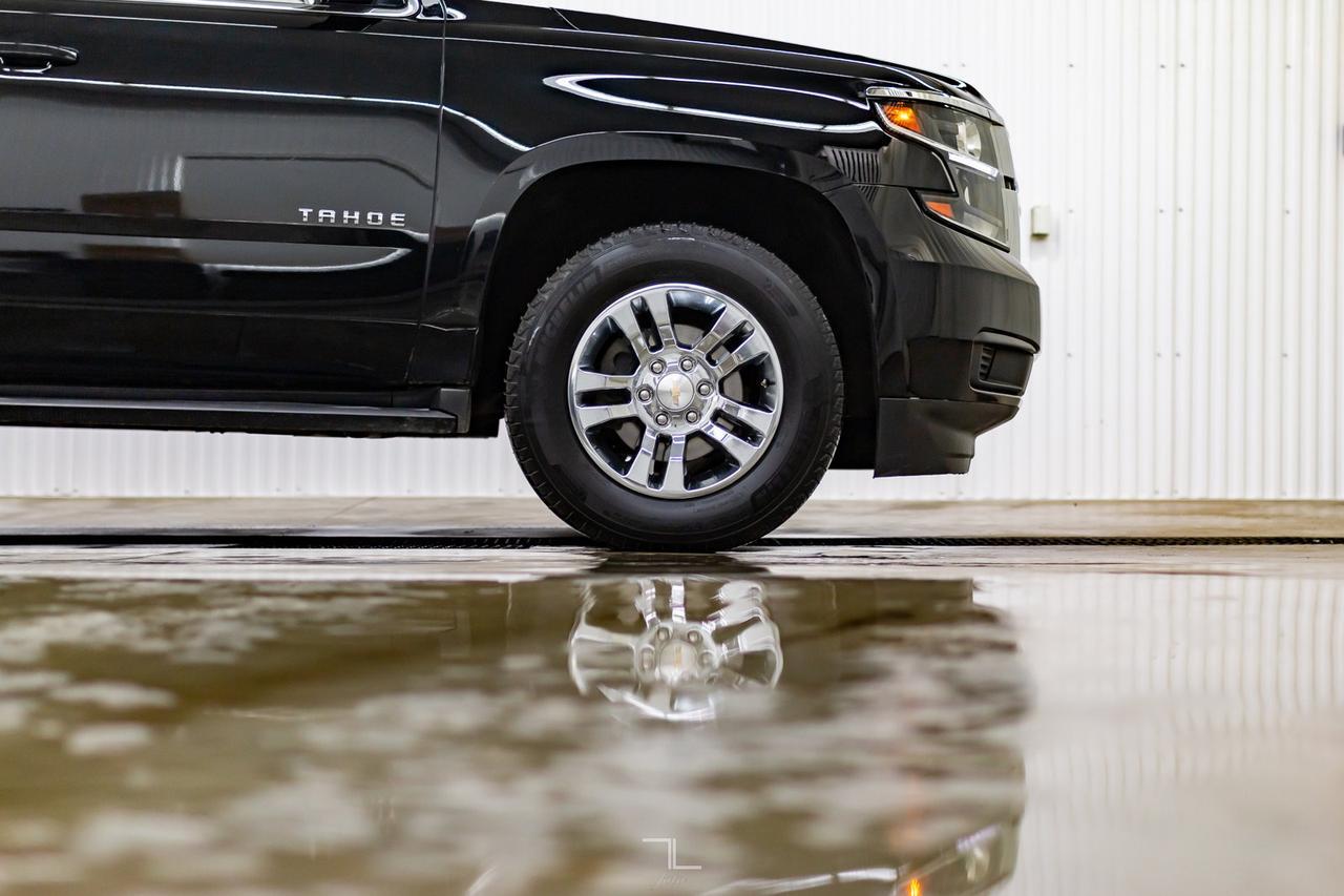 2018 Chevrolet Tahoe 4x4 LS BCam 8 Passenger Red Deer AB