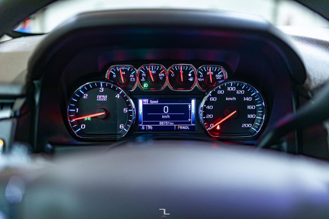 2018 Chevrolet Tahoe 4x4 LT Sport Leather Roof Nav BCam Red Deer AB