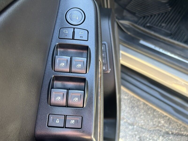 2018 Chevrolet Tahoe LT - VERY WELL MAINTAINED - ZERO RUST Webster MA