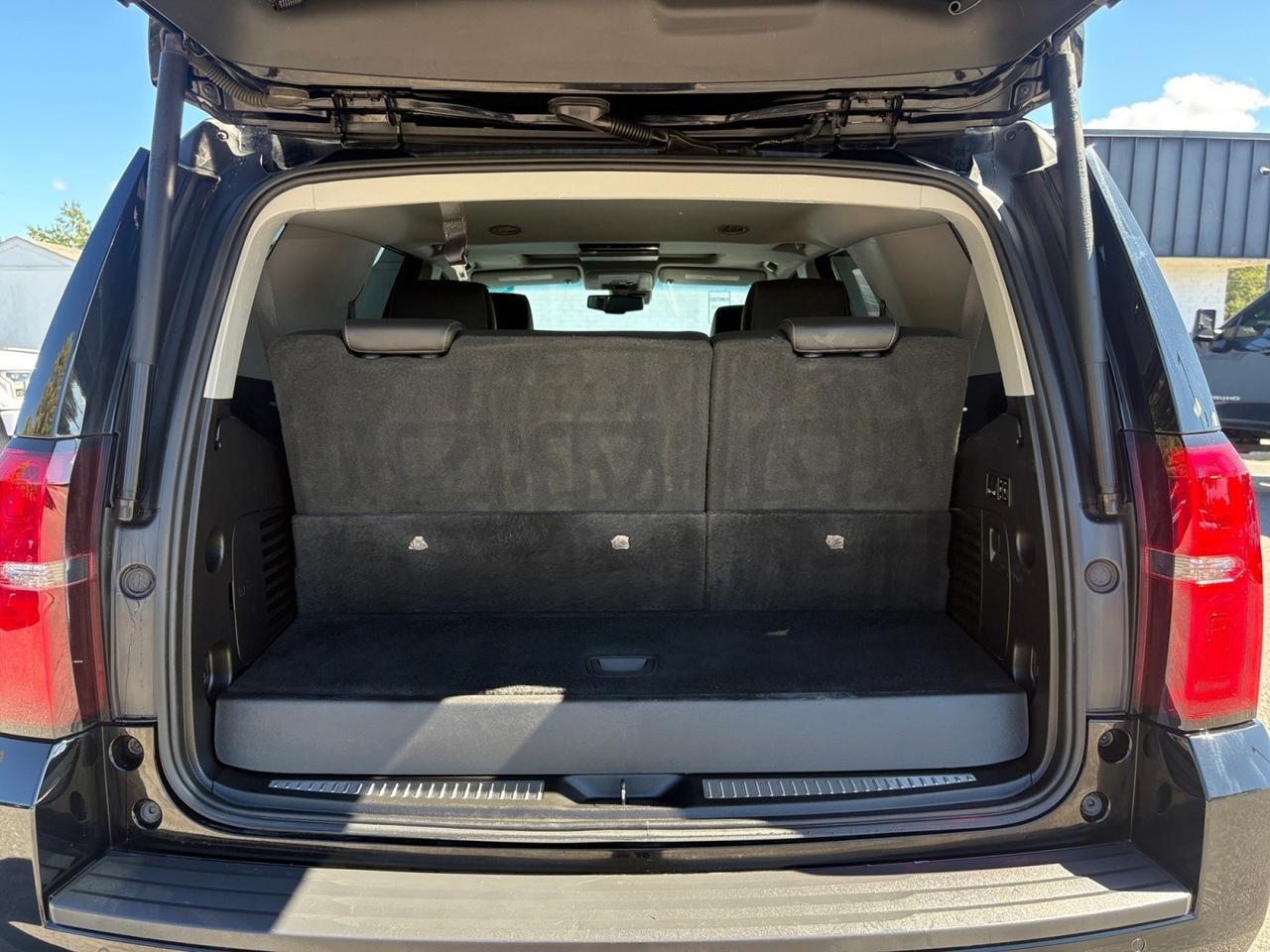 2018 Chevrolet Tahoe LT, RUNNING BOARDS, TOW PACKAGE, BACKUP CAMERA, POWER LIFTGATE, POWER 3RD ROW, CAPTAINS CHAIRS, SUNROOF, BLIND SPOT ALERT, HEATED SEATS, LOW MILES, TAKE A TAHOE HOME TODAY! Virginia Beach VA