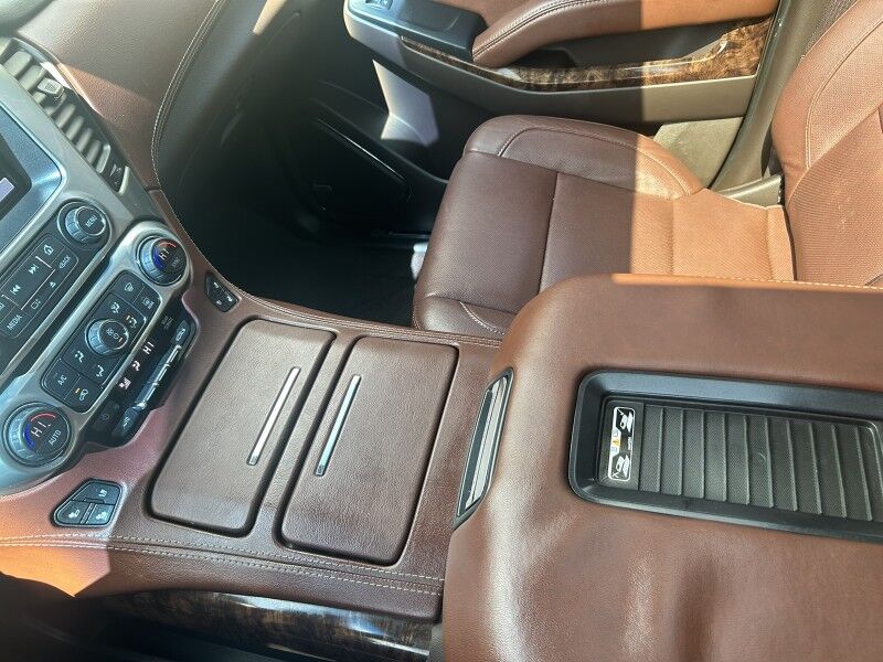 2018 Chevrolet Tahoe Premier - 1 OWNER -FULLY LOADED - ZERO RUST Whitinsville MA
