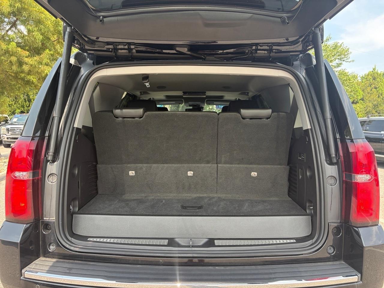 2018 Chevrolet Tahoe Premier, SUNROOF, BLIND SPOT, FORWARD COLLISION, POWER LIFTGATE, RUNNING BOARDS, TOW PACKAGE, POWER 3RD ROW SEATING, REAR DVD ENTERTAINMENT, HEATED & COOLING SEATS, APPLE CARPLAY/ANDROID AUTO, HEADS UP DISPLAY, ONLY 47K MILES, TAKE HOME THIS TAHOE! Virginia Beach VA