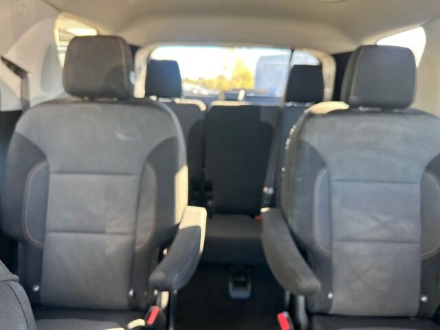 2018 Chevrolet Traverse LT Cloth Cleveland OH
