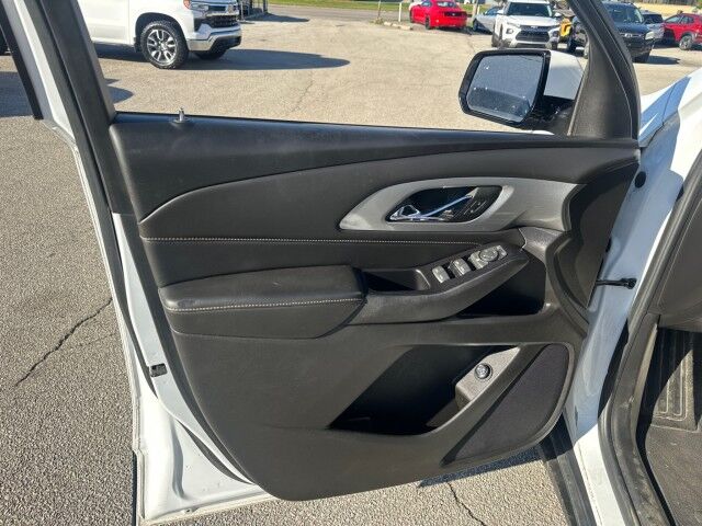 2018 Chevrolet Traverse LT Cloth Cleveland OH