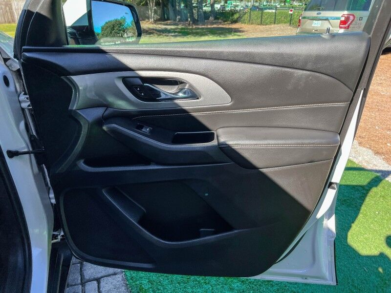 2018 Chevrolet Traverse LT Cloth Wilmington NC