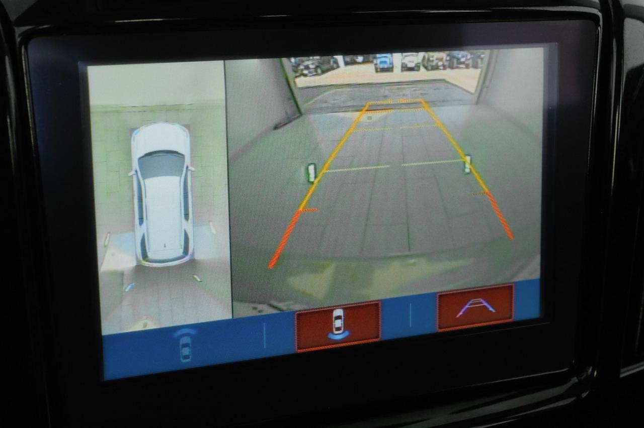 2018 Chevrolet Traverse PREMIER BLIND SPOT ASSIST LANE DEPARTURE FORWARD COLLISION ALERT Carrollton TX