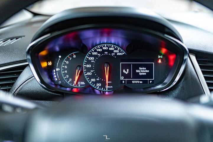 2018 Chevrolet Trax AWD LT Leather Roof BCam Red Deer AB 2018 Chevrolet Trax AWD LT Leather Roof BCam Red Deer AB