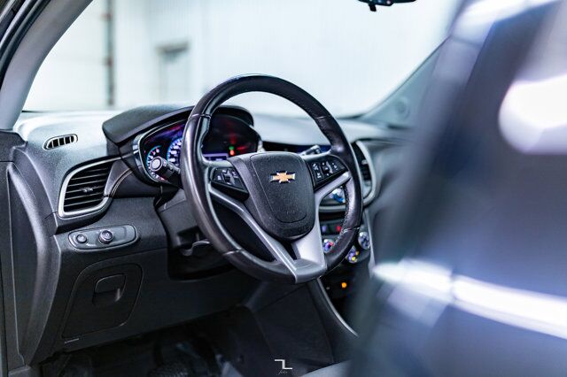 2018 Chevrolet Trax AWD LT Leather Roof BCam Red Deer AB