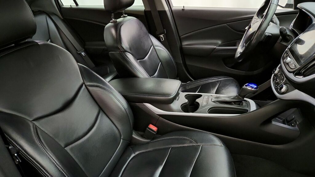 2018 Chevrolet Volt LT Laurel MD