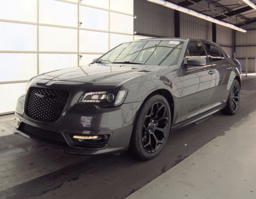 2018 Chrysler 300 300S moon roof Dallas TX