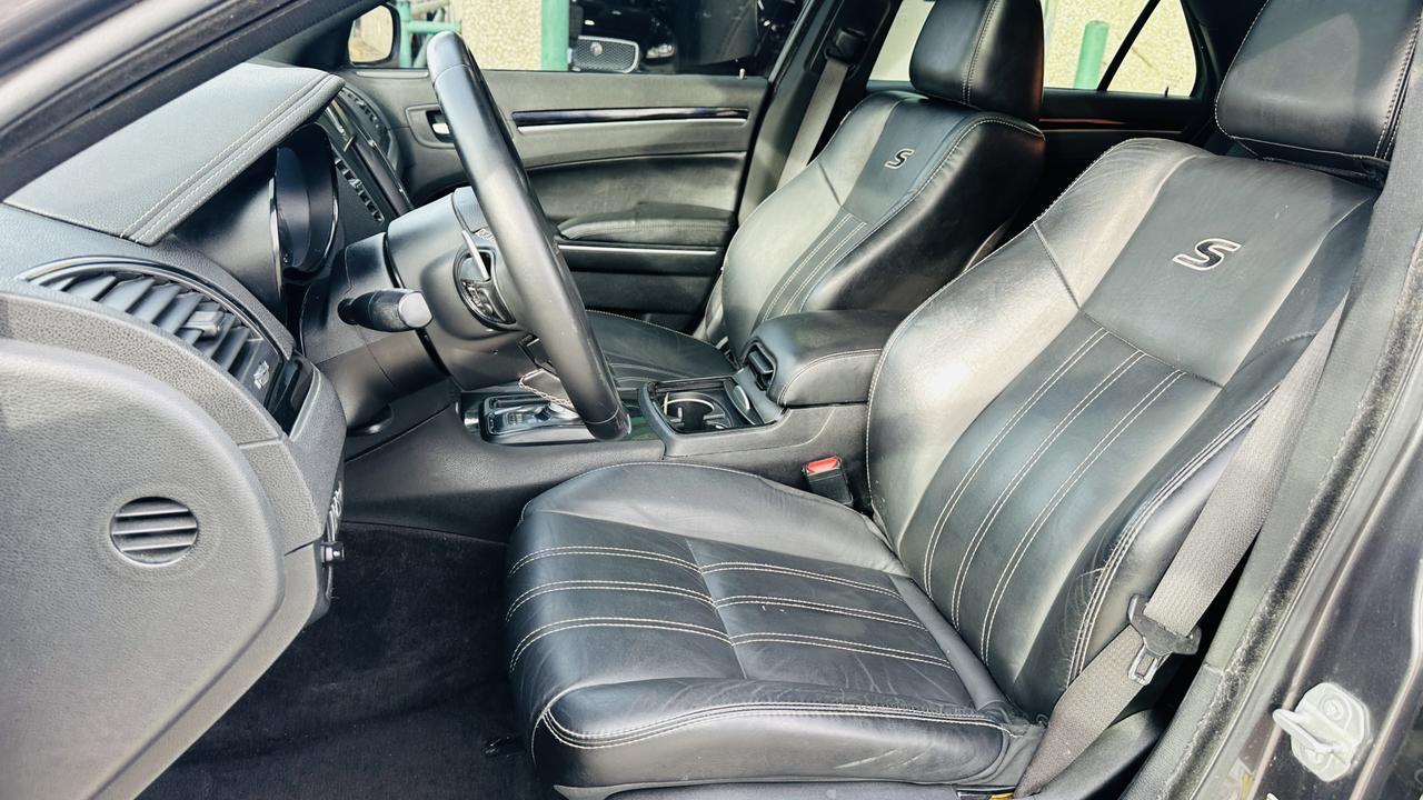 2018 Chrysler 300 300S moon roof Dallas TX