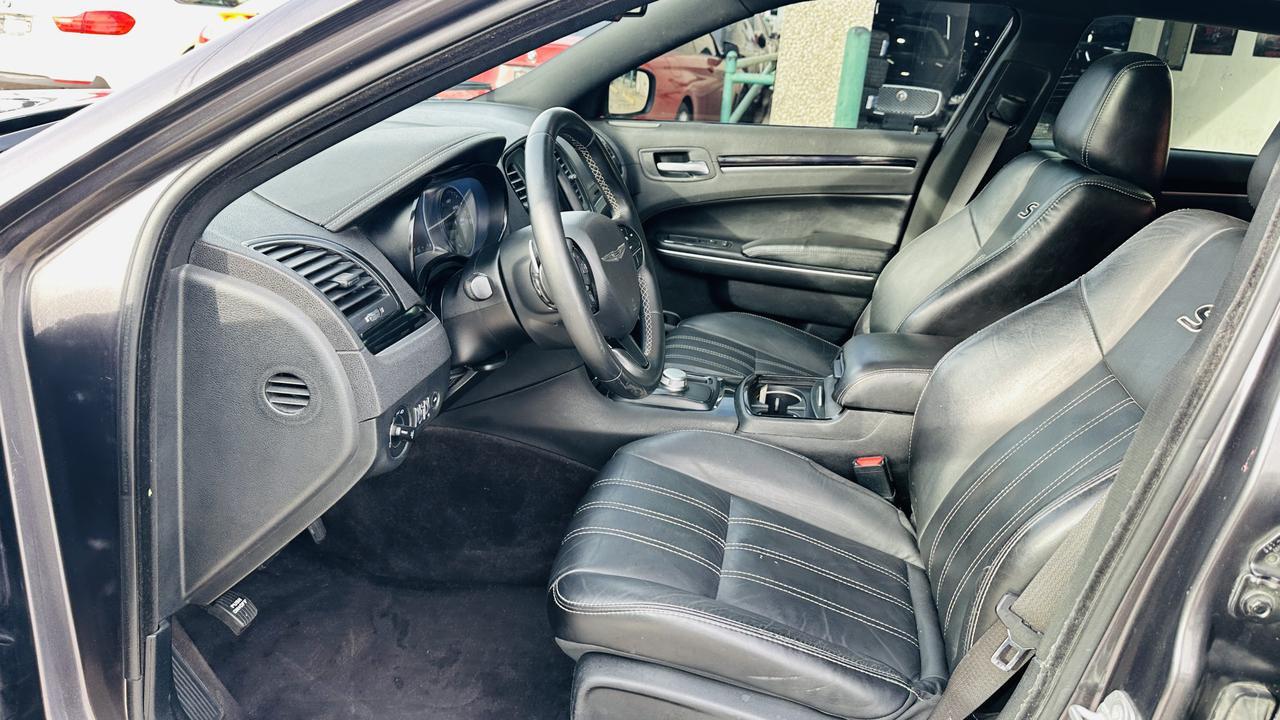 2018 Chrysler 300 300S moon roof Dallas TX