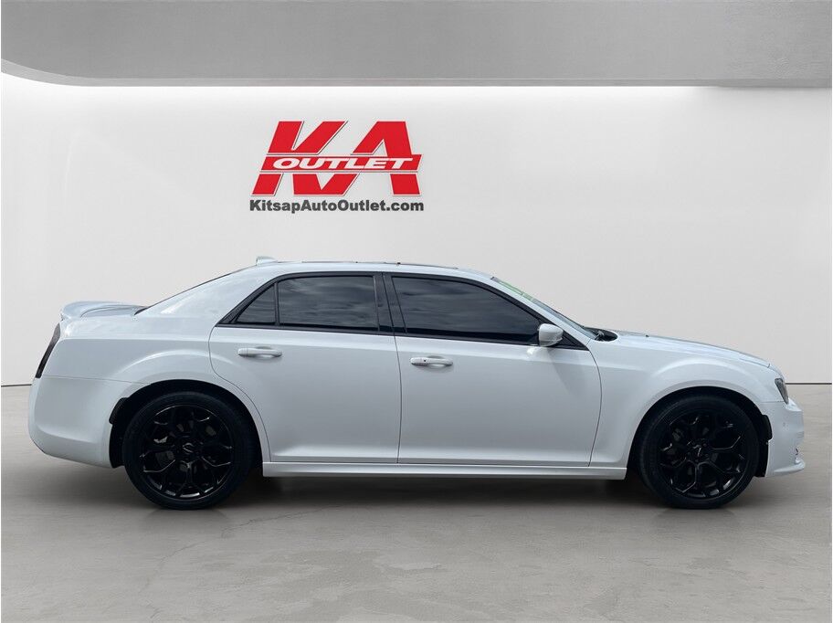 2018 Chrysler 300 300S Sedan 4D