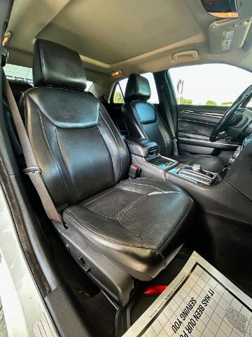 2018 Chrysler 300 Limited AWD Houston TX