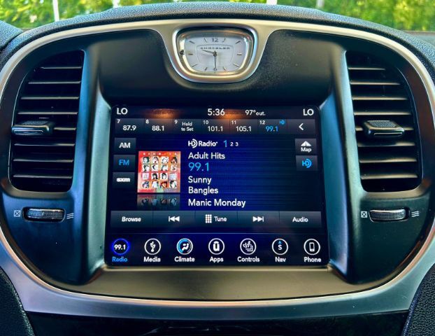 2018 Chrysler 300 Limited AWD Houston TX