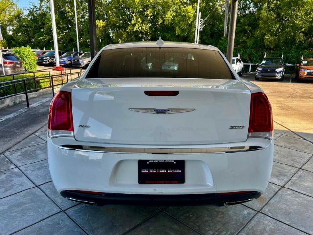 2018 Chrysler 300 Limited AWD Houston TX