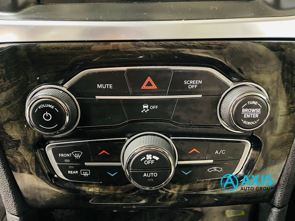 2018 Chrysler 300 Limited Jersey City NJ