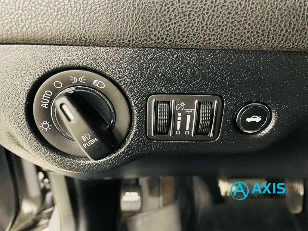 2018 Chrysler 300 Limited Jersey City NJ