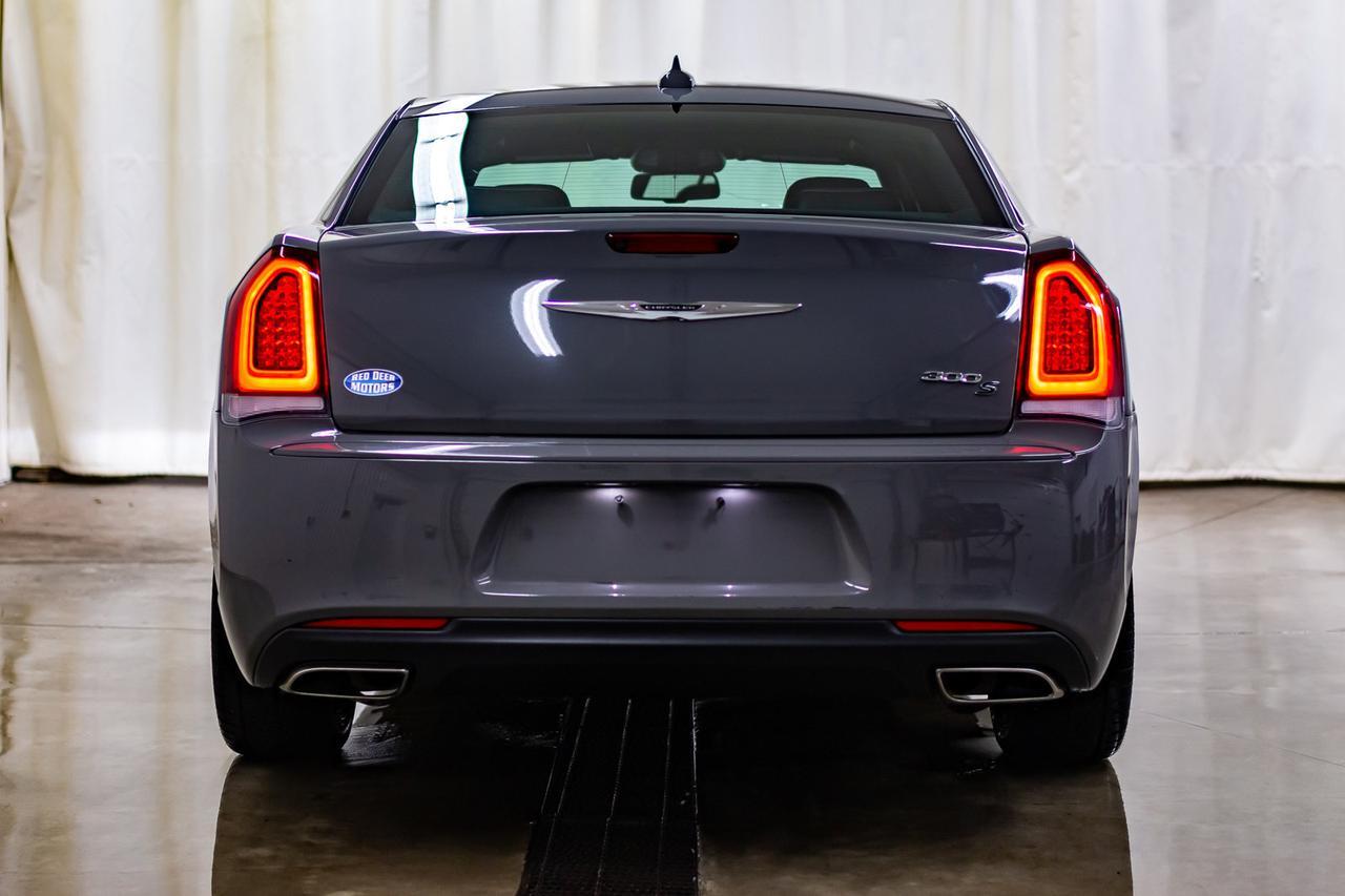 2018 Chrysler 300 S Leather BCam Red Deer AB