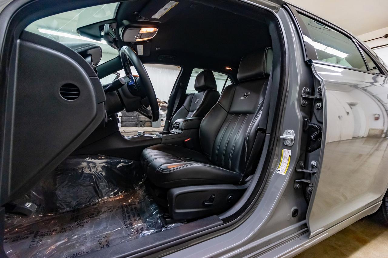 2018 Chrysler 300 S Leather BCam Red Deer AB