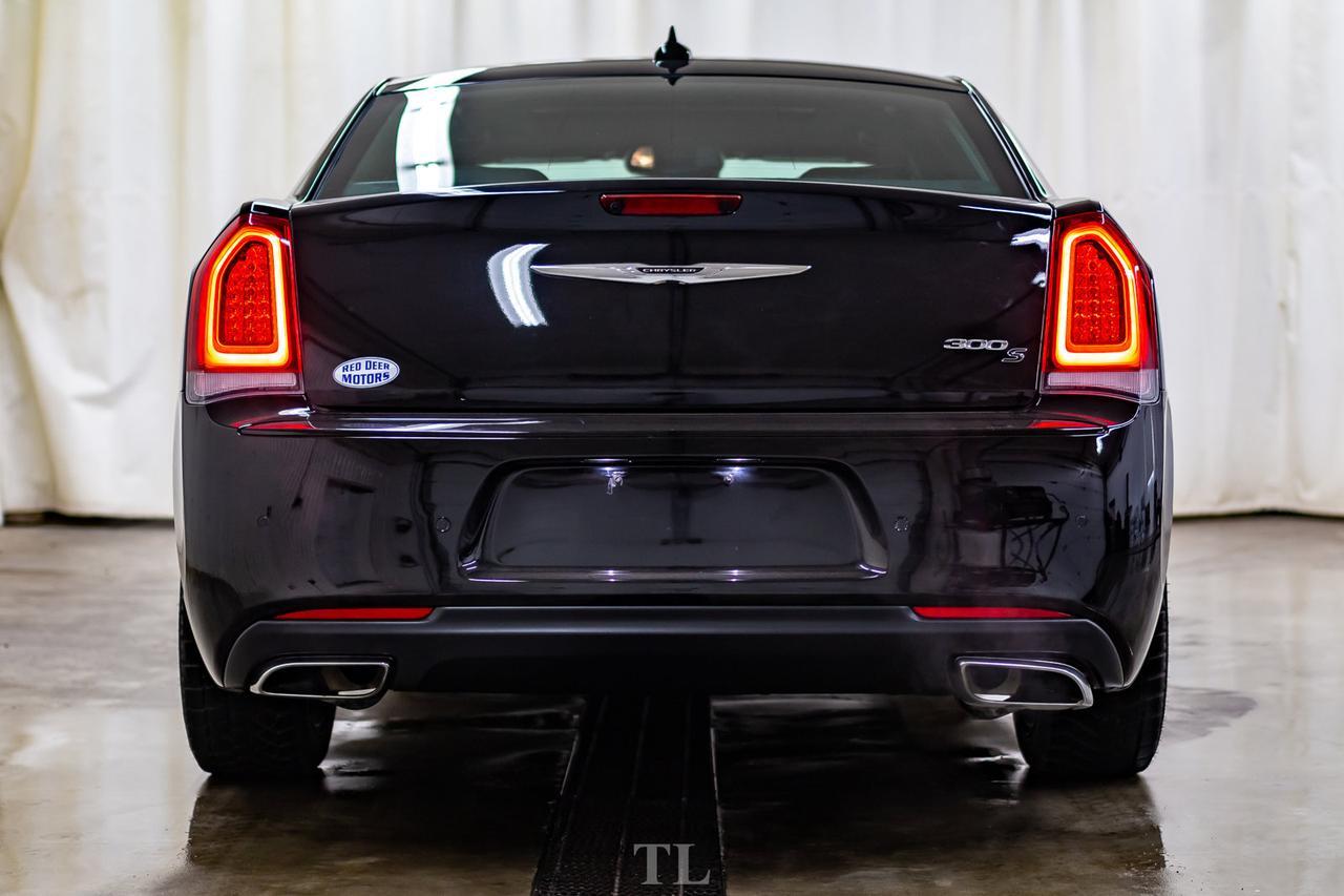 2018 Chrysler 300 S Leather Roof Nav BCam Red Deer AB