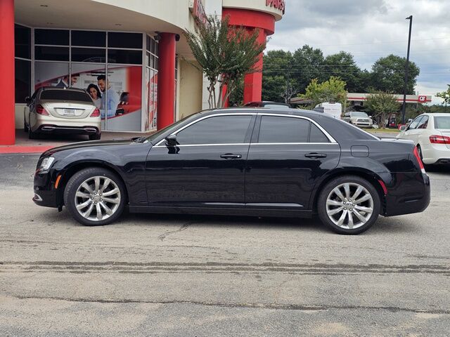 2018 Chrysler 300 TOURING L Morrow GA