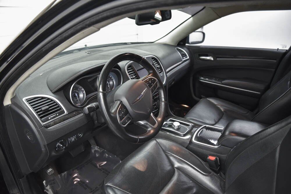 2018 Chrysler 300 Touring Akron OH