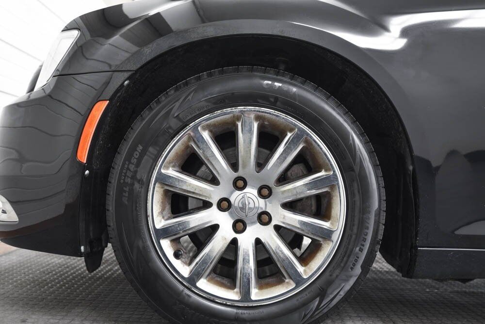 2018 Chrysler 300 Touring Akron OH