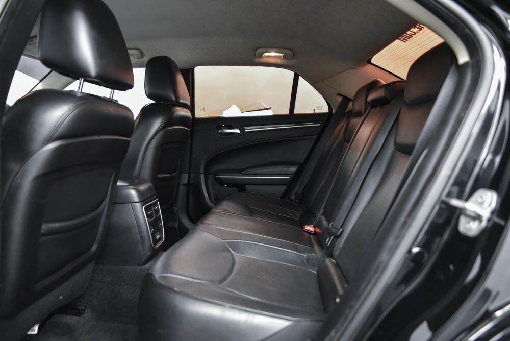2018 Chrysler 300 Touring Akron OH