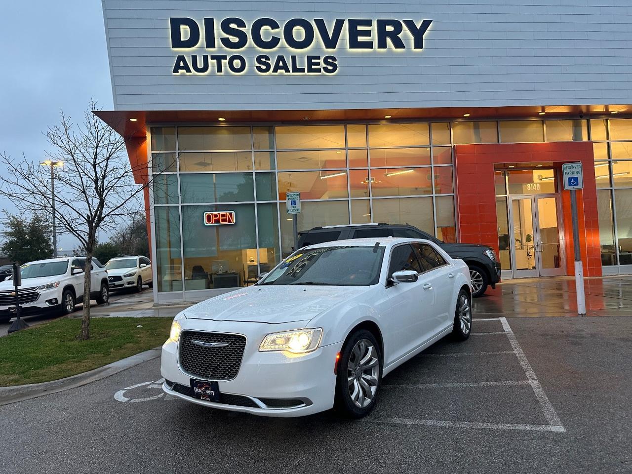 2018 Chrysler 300 Touring