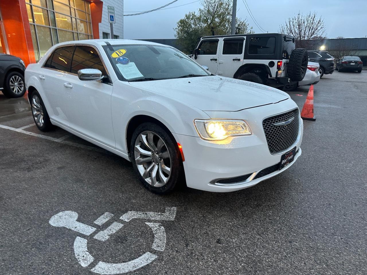 2018 Chrysler 300 Touring