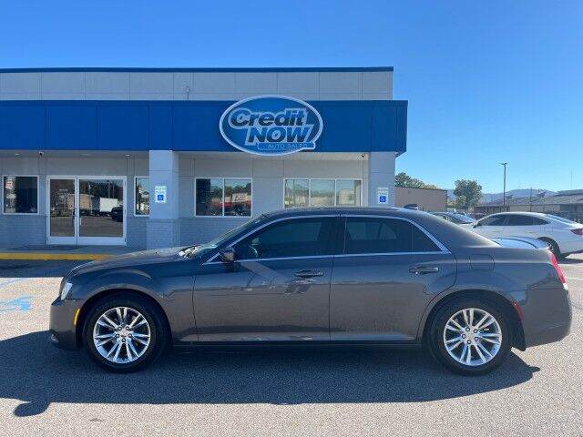 2018 Chrysler 300 Touring