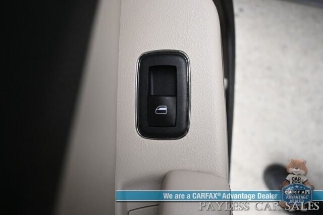 2018 Chrysler 300 Touring L / AWD / Premium Group / Auto Start / Power Heated Leather Seats / Panoramic Sunroof / Beats Audio / Blind Spot Alert / Apple CarPlay & Android Auto / Block Heater / Back Up Cam / 27 MPG Anchorage AK