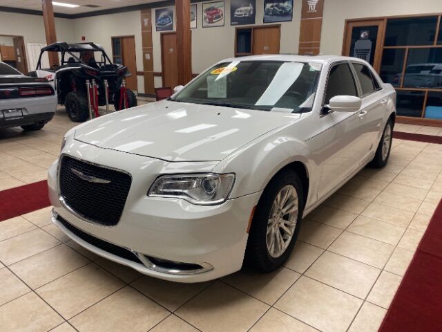 2018 Chrysler 300 Touring L