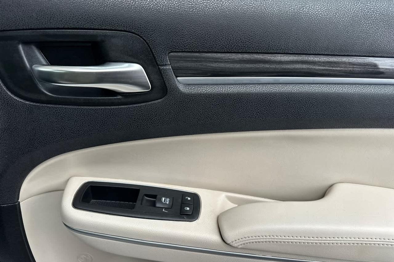 2018 Chrysler 300 Touring Roseville CA