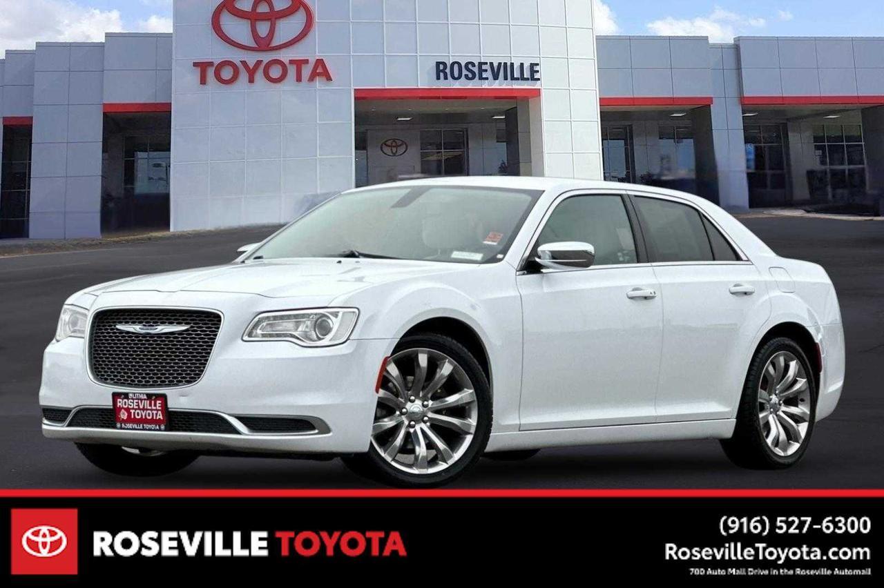 2018 Chrysler 300 Touring