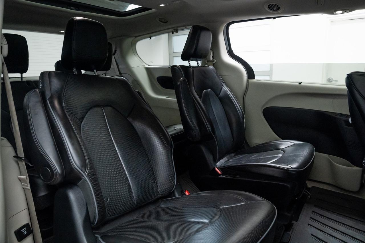 2018 Chrysler Pacifica Hybrid Limited 3rd Row Seating Pano Roof Portland OR