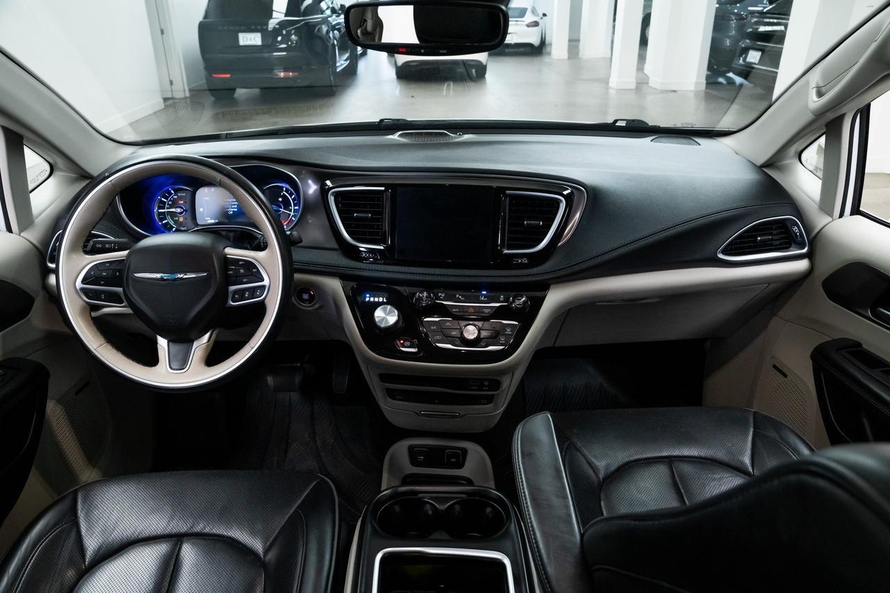 2018 Chrysler Pacifica Hybrid Limited 3rd Row Seating Pano Roof Portland OR