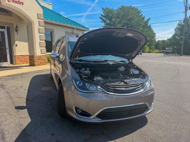 2018 Chrysler Pacifica Hybrid Limited Conover NC