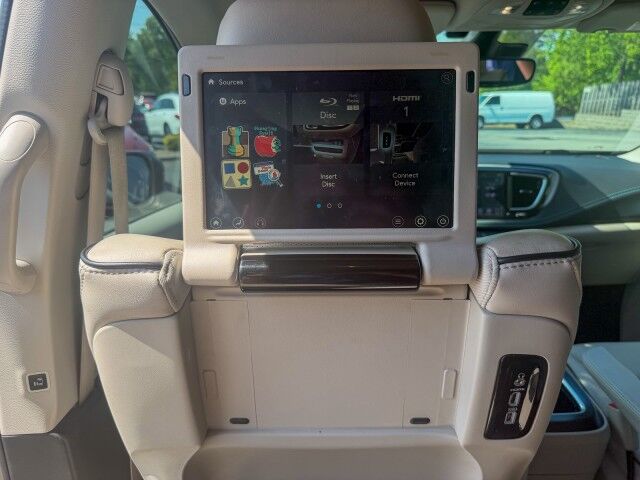 2018 Chrysler Pacifica Hybrid Limited Conover NC