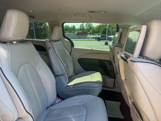 2018 Chrysler Pacifica Hybrid Limited Conover NC