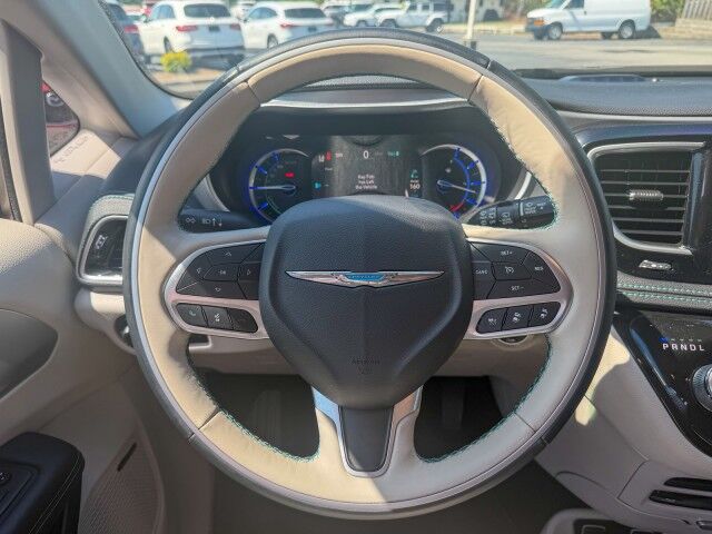 2018 Chrysler Pacifica Hybrid Limited Conover NC