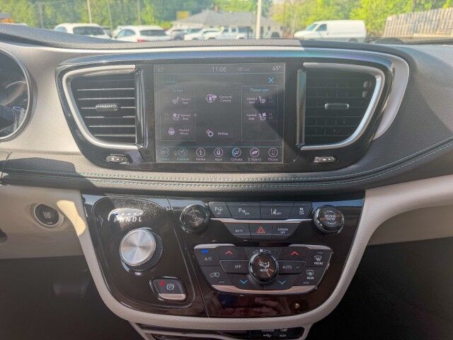 2018 Chrysler Pacifica Hybrid Limited Conover NC