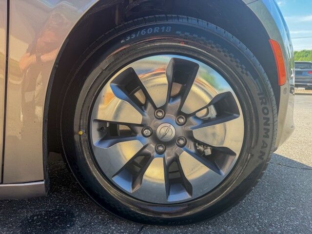 2018 Chrysler Pacifica Hybrid Limited Conover NC