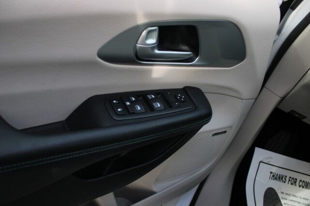 2018 Chrysler Pacifica Hybrid Limited Melbourne FL